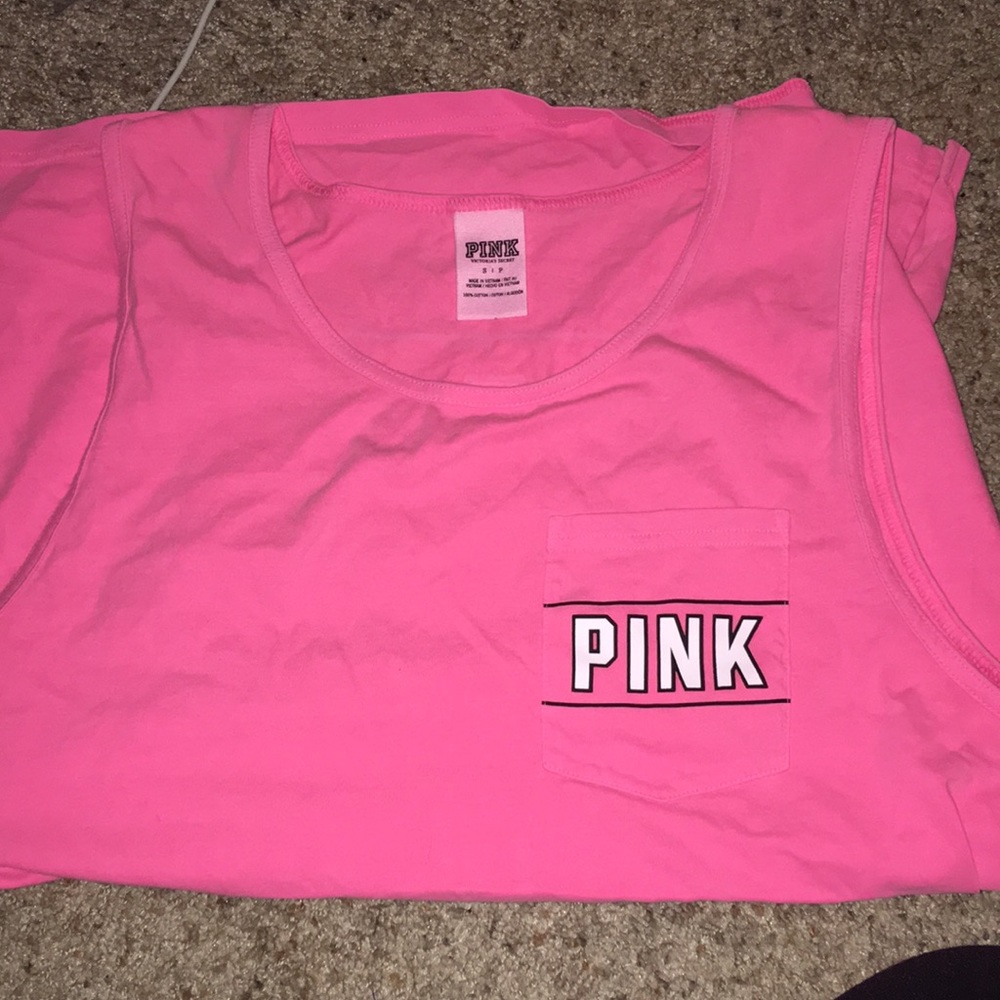 vs pink tank